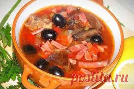 Рецепты 10 самых вкусных супов 

источник Мир глазами женщин
 

 







Рецепты 10 самых вкусных супов Обязательно сохраните эту редкую подборку. 1. Ароматный супчик с копчёной курицей и плавленным сырком копчёный окорочок — 300 г…