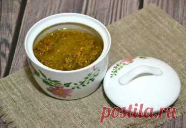 Паста «Карри» Такая паста будет отличной основой маринадов для мяса, рыбы, птицы, овощей или для приготовления соусов.Ингредиенты:Репчатый лук &mdash; 1 шт.Чеснок &mdash; 3–4 зубчиков&nbsp;Корень имбиря &mdash; 20–30 г&nbsp;Уксус винный 6% &mdash; 1 ст. л.&nbsp;Кориандр свежий &mdash; 2 ст....
