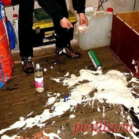 FORUMHOUSE Пост автора «FORUMHOUSE» в Дзене ✍: Как очистить монтажную пену с линолеума, ковролина и одежды: полезная хитрость. Удалить засохшую монтажную пену не проблема.