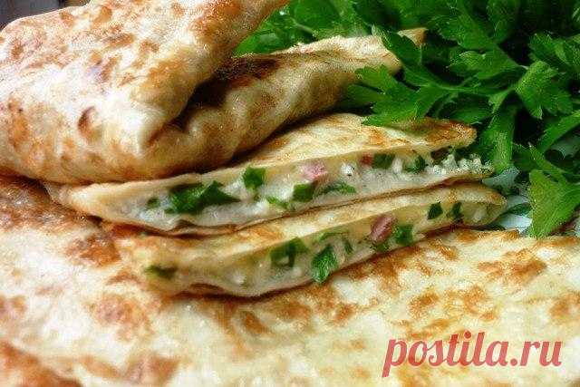 Очень вкусный и сытный завтрак: сырные лепешки на кефире😋