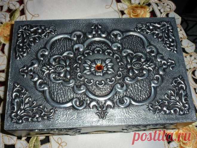 Очень интересное оформление изделий с помощью фольги