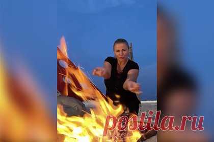 Станцевавшую на камеру Анну Семенович прозвали дояркой на видео