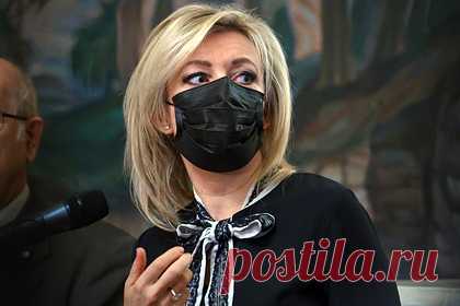 Захарова раскритиковала идею введения Дня единения на Украине. Официальный представитель Министерства иностранных дел России Мария Захарова раскритиковала идею введения Дня единения на Украине и призвала официальный Киев отметить «день тишины» или «день всепрощения». Она напомнила, что в результате невыполнения минских договоренностей конфликт в Донбассе продолжается.