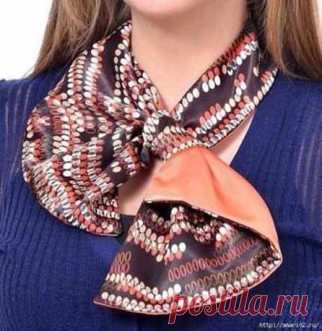 Выкройка французской косынки - скоро будет актуальной! Выкройка французской косынки - скоро будет актуальной! Для этого подбираем красивый материал и кроим по этой простой схеме.

Всё очень просто, соблюдаем все размеры на схеме:
Источник