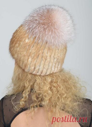 Женской головной убор Шарик из ондатры 10/5 Гриб золотого цвета за 3200 руб.