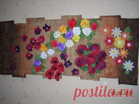 Панно"Цветочный хоровод".
Машинная стёжка.