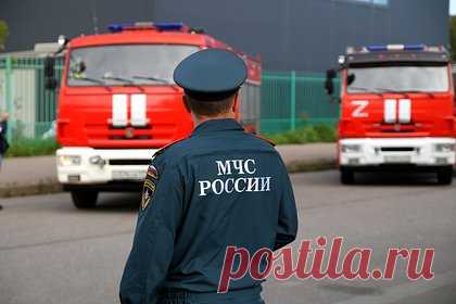 Пожар на нефтебазе в Туапсе ликвидировали. Пожар на нефтебазе в Туапсе Краснодарского края ликвидировали. Об этом сообщил оперативный штаб Кубани в Telegram-канале. «В 04.53 пожар на НПЗ в Туапсе полностью ликвидирован», — отчитались в оперштабе. Там уточнили, что в борьбе с огнем принимали участие 99 человек и 31 единица техники.