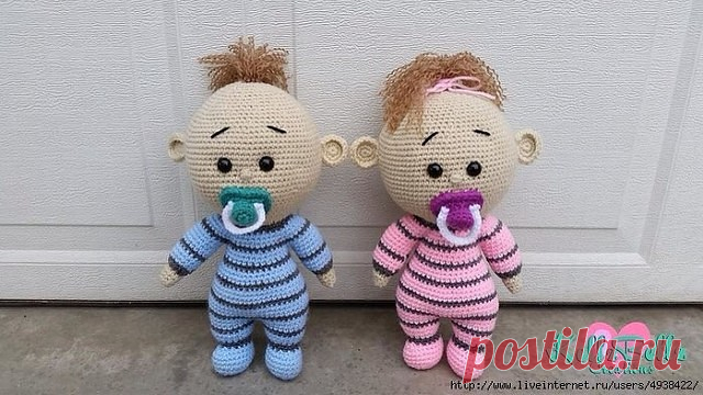 ПУПС КРЮЧКОМ. BABY WITH DUMMY BY MARIYA KOZLOVA 
Материалы: 
Пряжа (на образце Vita cotton lira): 
- бежевый (ручки и голова); 
- голубой или розовый (тело); 
- желтый или любой другой цветной для соски; 
- немного черного, чтобы вышить брови; 
- коричневый (волосы). 
Крючок 1,3. 
Наполнитель (Набиваем по ходу вязания). 
Иглы для сшивания. 
Кусочки черного фетра для глаз.
Крючок 3,25 мм 
Пряжа Big Twist Yarns 339м/170г 
Пряжа Red Heart 333м/198г 
Глаза безопасные 15мм 
Рос...