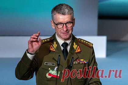 Литва оценила вероятность войны с Россией в ближайшие годы. Вероятность конфликта НАТО и России в течение ближайших двух лет низка в связи с высокой интенсивностью боевых действий на украинском направлении. С такой оценкой выступил командующий армией Литвы Вальдемарас Рупшис. Он отметил, что ситуация может измениться и Литве в любом случае стоит готовиться к конфликту.