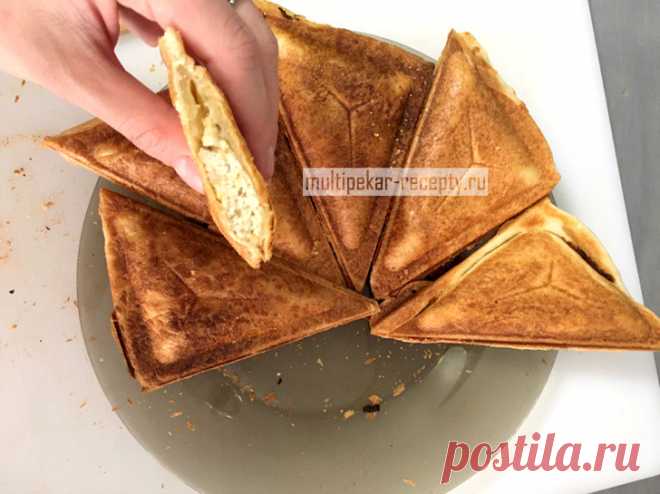 Слойки в мультипекаре Редмонд с курицей и рикоттой