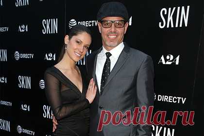 Кинопродюсера задержали по обвинению в прикрытии международной сети проституции. Американский продюсер Диллон Джордан был задержан полицией в четверг, 15 июля, по обвинению в использовании своей кинокомпании PaperChase Films в отмывании денег и в качестве прикрытия для международной сети проституции. Согласно обвинительному заключению, Джордан участвовал в незаконной деятельности около семи лет.