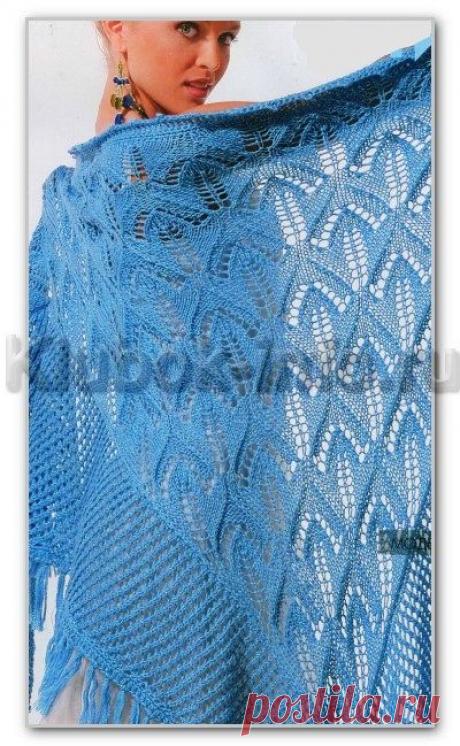 Вязание спицами. Однотонная ажурная шаль с широкой каймой и с бахромой. Размер: 275 х 230 см
