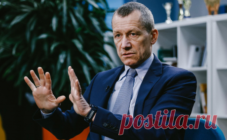 Андрей Шаронов — РБК: «Регулирование цен — это очень опасный инструмент». Глава набсовета недавно созданной Ассоциации цифровых платформ Андрей Шаронов рассказал РБК о возможных негативных последствиях предлагаемого регулирования маркетплейсов и о разнице между онлайн- и офлайн-торговлей