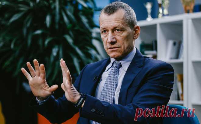 Андрей Шаронов — РБК: «Регулирование цен — это очень опасный инструмент». Глава набсовета недавно созданной Ассоциации цифровых платформ Андрей Шаронов рассказал РБК о возможных негативных последствиях предлагаемого регулирования маркетплейсов и о разнице между онлайн- и офлайн-торговлей