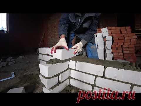 Кладка кирпичного угла в штробу.