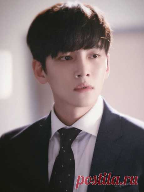 «Ji Chang Wook Takes Soccer Break From Military Enlistment - » — карточка пользователя E_len_A_1982 в Яндекс.Коллекциях