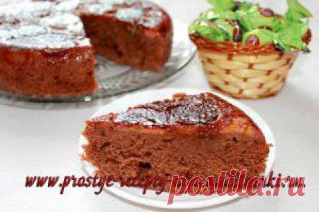 Карамелизированный шоколадно-банановый пирог с грецкими орехами