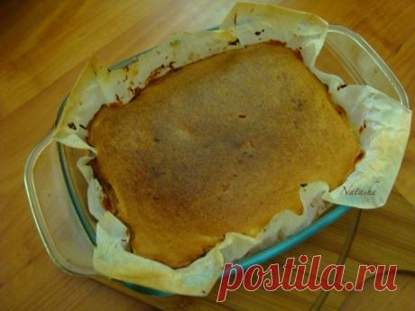 Заливной пирог с жареной капустой и луком