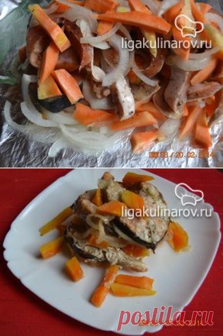 Рыба в фольге с морковью и луком, рецепт пошаговый от Лиги Кулинаров. Рецепт рыбы в фольге с морковью и луком, рецепты Лиги Кулинаров.