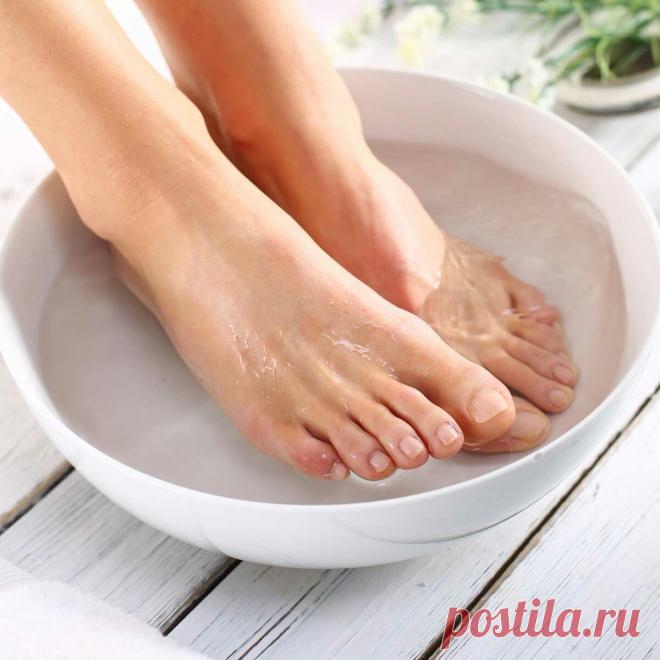 Легко РАЗМЯГЧАЮ кожу стоп для обработки и НОГТИ НА НА НОГАХ для стрижки! 10 минут и очищаю от мозолей и стригу ногти | Честный Автор | Яндекс Дзен