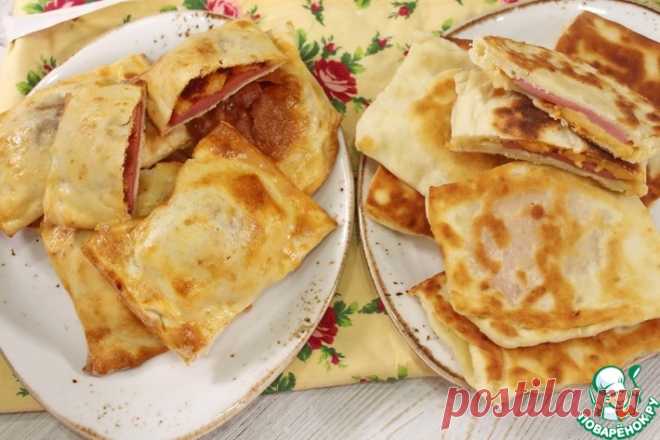 Закрытая мини-пицца с колбасой и сыром Кулинарный рецепт