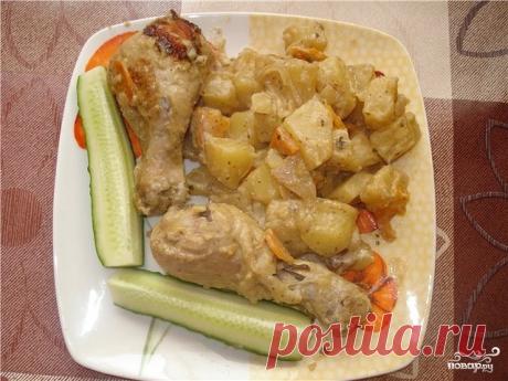 Куриные ножки в мультиварке


Простой рецепт куриных ножек в мультиварке я узнала от своей подруги, которая готовит еду только при помощи этого замечательного кухонного прибора. Я была приятно удивлена тем, какими вкусными получились ножки! Овощи пропитались соком и в общем получилось очень вкусно. Это блюдо хорошо сочетается со свежими овощами, особенно с огурцами и помидорами. Желаю удачи!


Ингридиенты:

Куриные ножки: 6 Штук,
Карри, лавровый лист: - По вкусу,
Соль, пер...