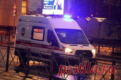 В Подмосковье мужчина съел памперс и умер. В Волоколамске Московской области 54-летний мужчина съел памперс и умер. Россиянин был пациентом психиатрической больницы и скончался, по предварительной версии, от острой сердечной недостаточности. Во время вскрытия патологоанатомы нашли в его дыхательных путях куски подгузника.