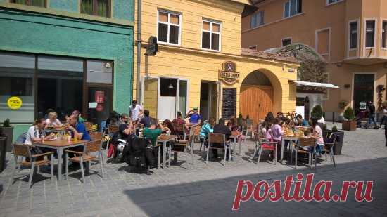 Gratar Urban (Urban Grill), Брашов - фото ресторана - TripAdvisor Gratar Urban (Urban Grill), Брашов: просмотрите 446 объективных отзывов о Gratar Urban (Urban Grill) с оценкой 4,5 из 5 на сайте TripAdvisor и рейтингом 4 среди 301 ресторанов в Брашов.