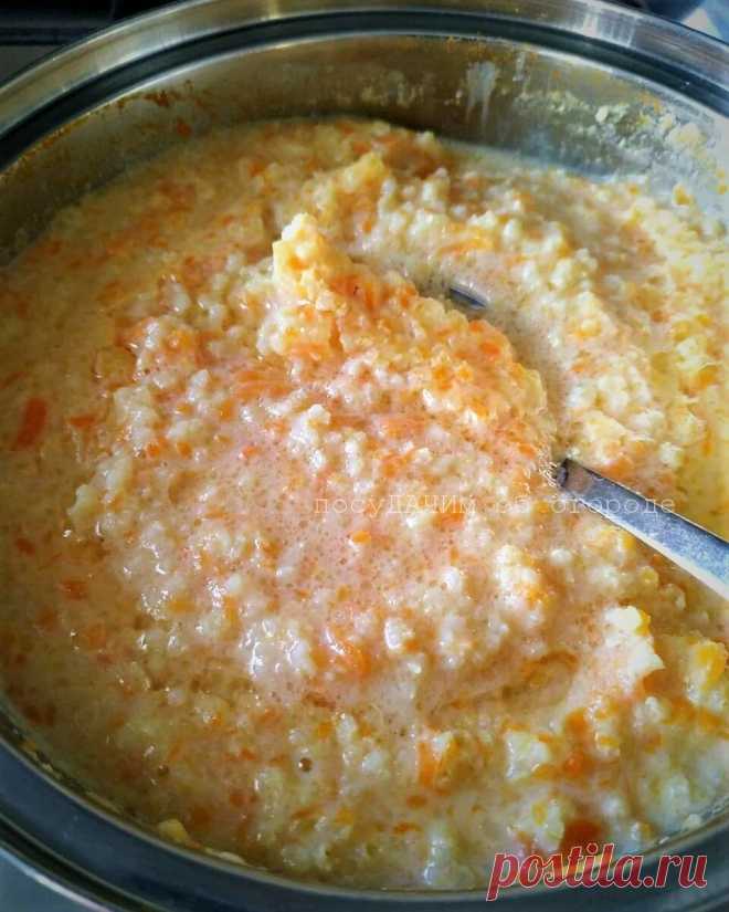 Пшенная каша с тыквой получается вкусной не у всех, потому что не в той последовательности добавляете ингредиенты  Если делать все по правилам, то получится не просто вкусно, а очень вкусно.
Тыква для такого блюда годится любая, но лучше с ярко-оранжевой мякотью.
Ингредиенты
Приготовление
1. Пшено промываем несколько раз водой и замачиваем его на полчаса в теплой воде.
2. Тыкву режем небольшими кубиками.
По желанию можно разрезать на несколько долек или порезать полосками.
3. Смешиваем тыкву с…