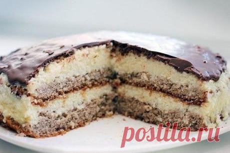 Торт "Bounty".

Торт получается как настоящая шоколадка баунти. Такооой вкусный, правда очень сытный.

Время приготовления: 50 мин.+ охлаждение
Порций: 8

Ингредиенты:

Для теста:
250 гр. масла или маргарина
200 гр. сахара
200гр. муки
2-2,5 ч.л ложки разрыхлителя
4 яйца
4 ст.л. молока
3 ст.л. пудры какао

Для начинки:
500мл. молока
6 ст.л. манной крупы
200гр. масла
200гр. сахара
200гр. кокосовой стружки
для глазури 200 г молочного шоколада

Приготовление:

1. Приготовить т...