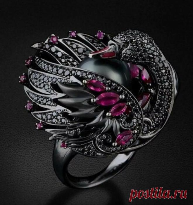 Лебединая тема в ювелирном искусстве.