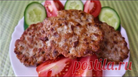 Мясо по-албански или ленивые отбивные жареные на сковороде | Покулинарим Пульс Mail.ru Неизвестно, готовят ли так в Албании, но мясо по этому рецепту получается на удивление нежным и вкусным. Причем можно брать любое мясо, подойдет и говядина, и свинина и куриное филе (грудка или с...