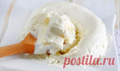Крем для тортов, который поднимет ваши десерты на высокий уровень Залог успеха любого домашнего торта или рулета – это крем, который не всегда получается именно таким, как нужно. Предлагаем вам рецепт густо...
