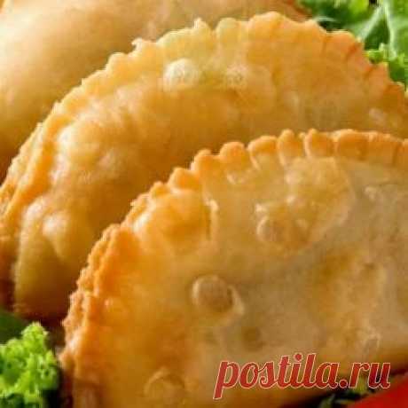 Сочные чебуреки с курицей