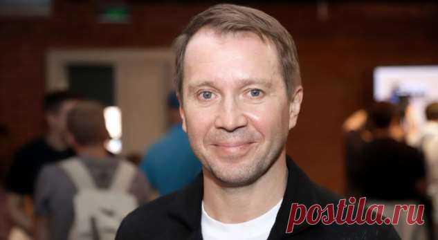 «Сообщили, что я долбанулся головой»: Евгений Миронов прокомментировал новости о полученной травме . Милая Я