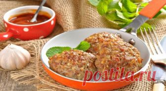 Самые необычные рецепты домашних котлет - Вкусный стол Самые необычные рецепты домашних котлет Вот не могу понять, это только в моей семье мужская половина