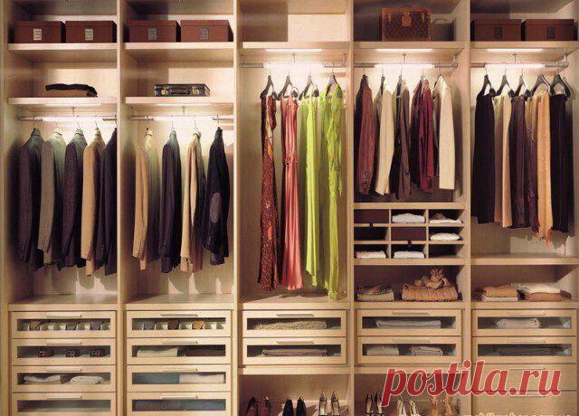 С точностью до миллиметра: как обустроить эргономичную гардеробную