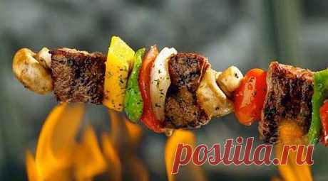 Выходные! Пять самых вкусных соусов для шашлыка.