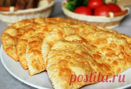 Тесто для чебуреков пузырчатое хрустящее, как в чебуречной | Рекомендательная система Пульс Mail.ru