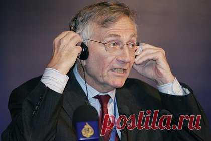 Журналист Херш заявил о планах Израиля устроить подобие Хиросимы. Американский журналист Сеймур Херш рассказал, что израильские войска намерены устроить в секторе Газа подобие разрушений США японского города Хиросима. По мнению журналиста, Израиль проведет наземную операцию в секторе Газа, чтобы уничтожить оставшихся в городе членов палестинского движения ХАМАС.