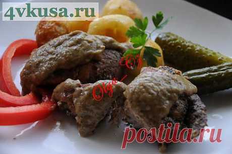 Свиная рулька без кости, тушеная под луковым соусом | 4vkusa.ru