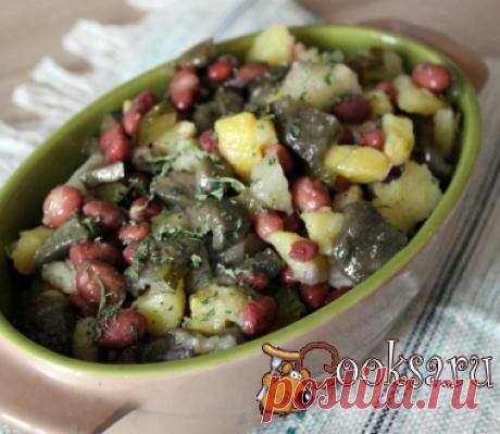 Постный салат из картофеля с фасолью и маринованными  маслятами фото рецепт приготовления