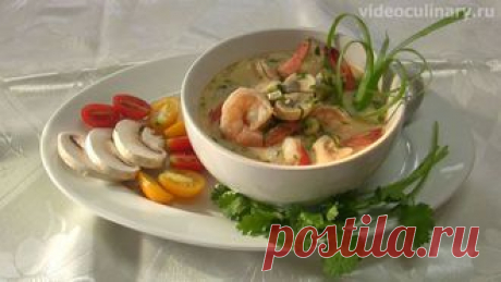 Тайский суп Том Ям с креветками