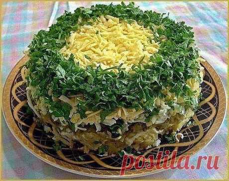 10 салатов с ГРИБАМИ 🍄
Сохраняйте себе,жмите класс и поделиться !!!

💙1. Салат из куриного филе, свежих огурцов и консервированных шампиньонов

🔹Ингредиенты:

-2-3 вареных куриных филе,
-3 вареных вкрутую яйца,
-2 свежих огурца,
-1 небольшая луковица,
-1 небольшая банка консервированных шампиньонов,
-100 г сыра, майонез

🔹Приготовление:

Куриное филе, огурцы, луковицу порезать кубиками. Из шампиньонов слить воду, при необходимости — порезать. Сыр натереть на мелкой тер...