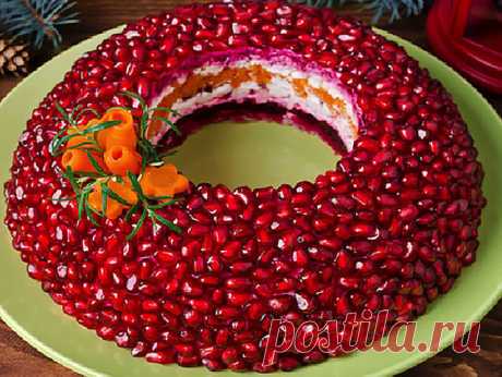 Мои друзья обожают этот праздничный салат, поэтому он всегда пропадает со стола первым.
Приготовьте эту закуску на Новый год и расскажите о ней своим друзьям!
Салат «ГРАНАТОВЫЙ БРАСЛЕТ»
Ингредиенты:
Куриное филе 250 гр
Картофель 2 шт.
Свекла 2 шт.
...