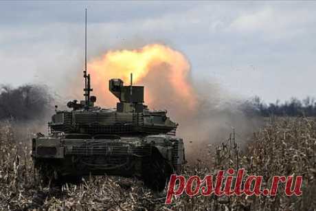 Комплекс защиты «Арена-М» представили на квалификационные испытания. Комплекс активной защиты «Арена-М» представили на квалификационные испытания, заявил генеральный конструктор Научно-производственной корпорации «Конструкторское бюро машиностроения» Валерий Кашин. «Одновременно мы ведем работу по усовершенствованию комплекса для защиты от барражирующих дронов», — сказал он.