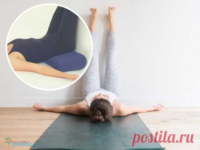 Что будет, если каждый день перед сном лежать ногами вверх? 7 приятных последствий Почему нужно поднимать ноги вверх к стене? Оказывается, благодаря этой привычке можно существенно обновить свое тело и избавиться от многих недугов.