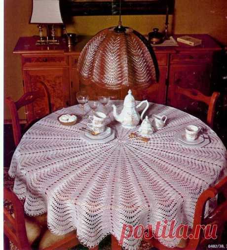 Роскошная круглая скатерть спицами Конкурс "Счастливый комментарий" - комментируй публикации, получай призы каждую неделю! Детали конкурса читайте здесь ЗДЕСЬ  Экспресс конкурс "Вязаный карантин" - детали участия читаем ЗДЕСЬ