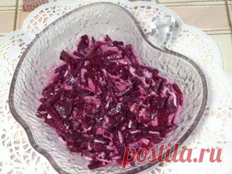 ДИЕТИЧЕСКИЙ САЛАТ СО СВЕКЛЫ, ХРЕНА И СЕЛЬДЕРЕЯ