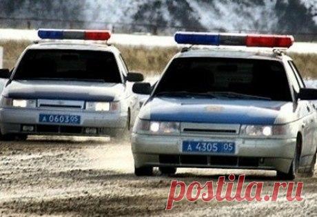 Важная информация для АВТОлюбителей! Забирай на стену чтобы не потерять! 1. Если вы не нарушили ПДД, то проверка документов — только на стационарных постах ДПС (Приказ МВД РФ от 2 марта 2009 г. N 185). 2. Претензии за нарушения ПДД вам может предъявить только Гибдд, а другие службы милиции — лишь во время спецопераций (Приказ МВД РФ от 2 марта 2009 г. N 185). 3. По требованию инспектора остановитесь, но из машины не выходите. Попросите его предъявить служебное удостоверение (п. 2.4 ПДД). 4.…